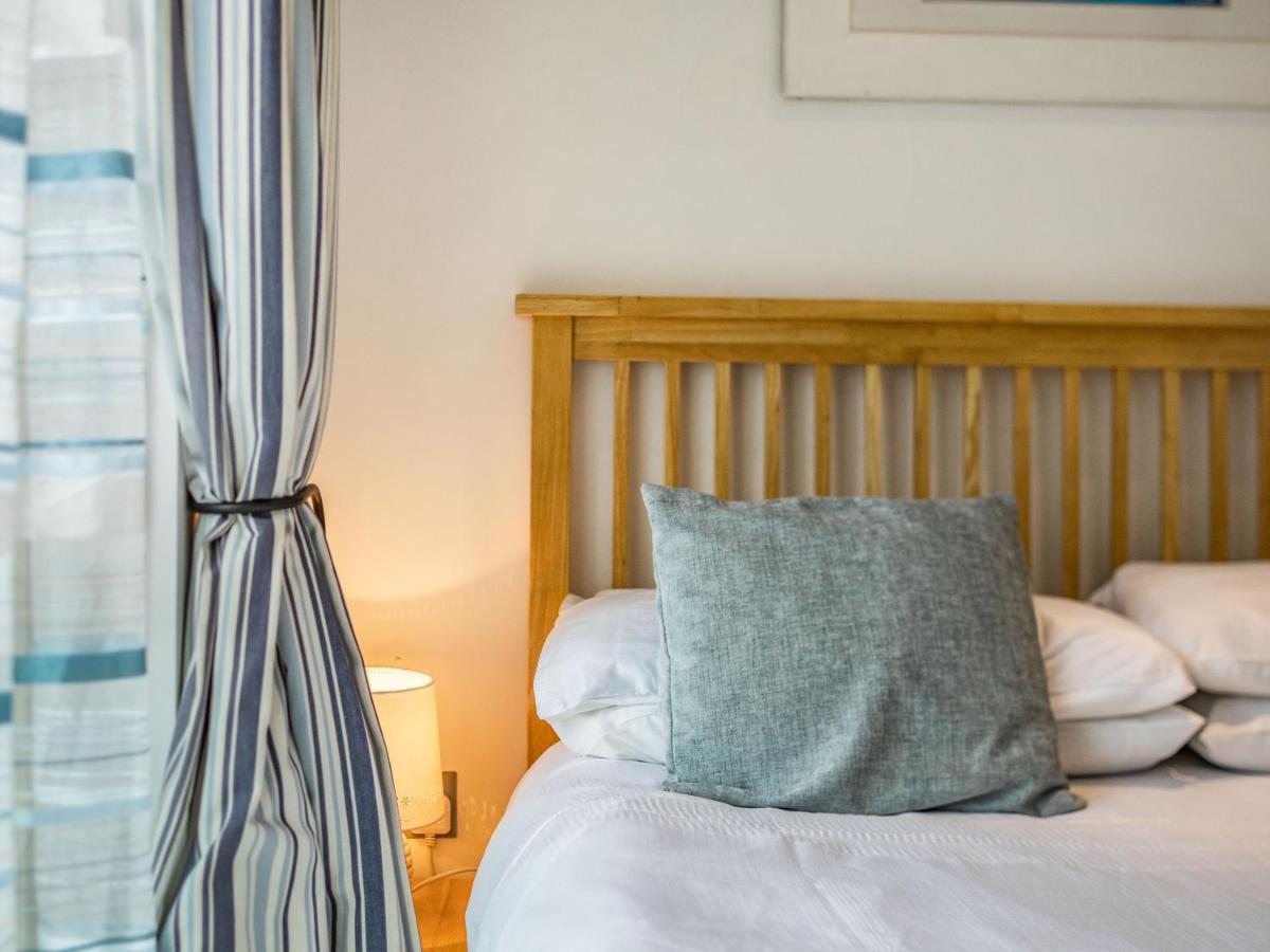 Constantine Bay Cottage แพดสโตว์ ภายนอก รูปภาพ